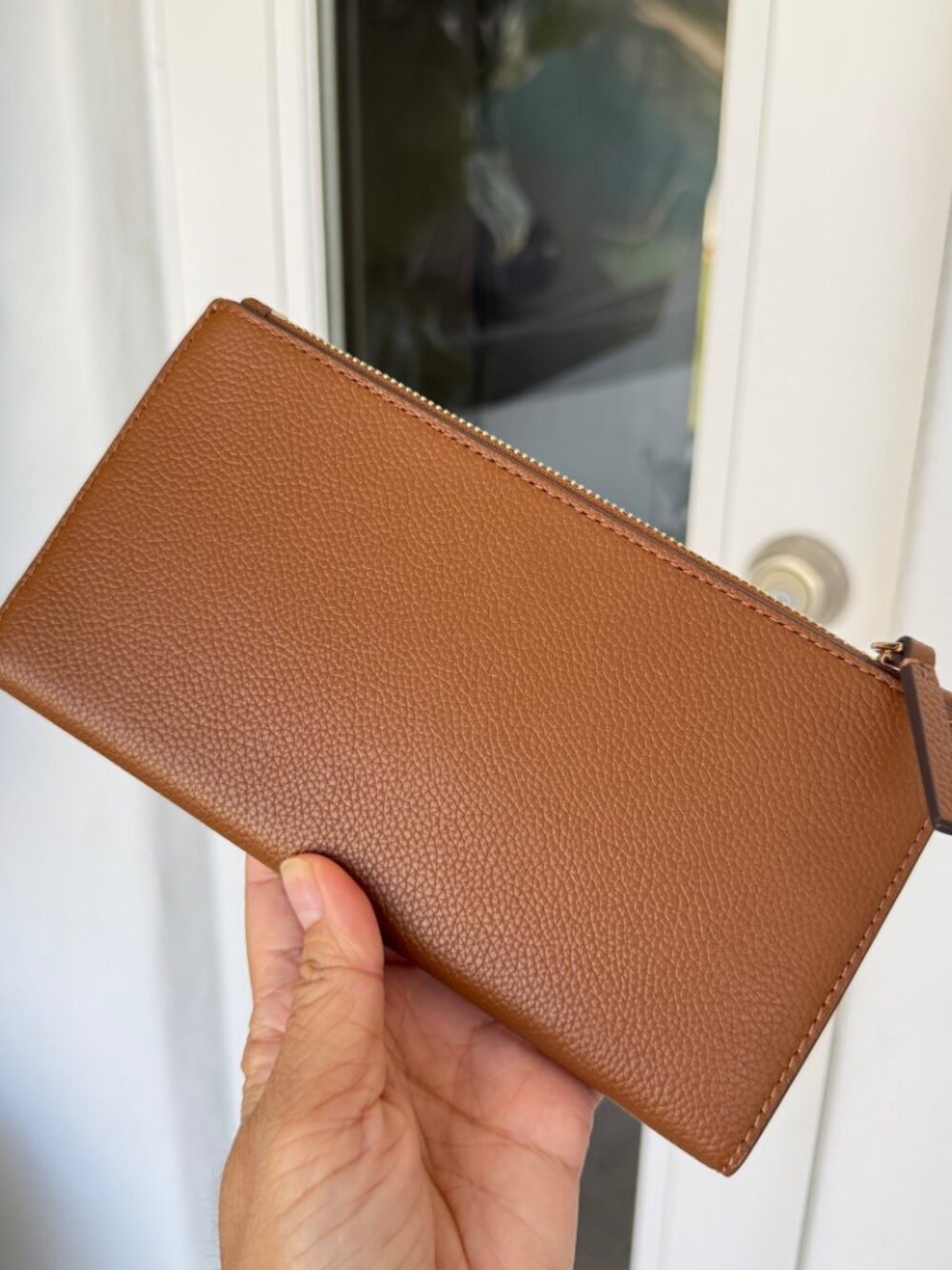 Tory Burch Tan Zip Wallet - Classic Leather Wristlet - Picture 3 of 10